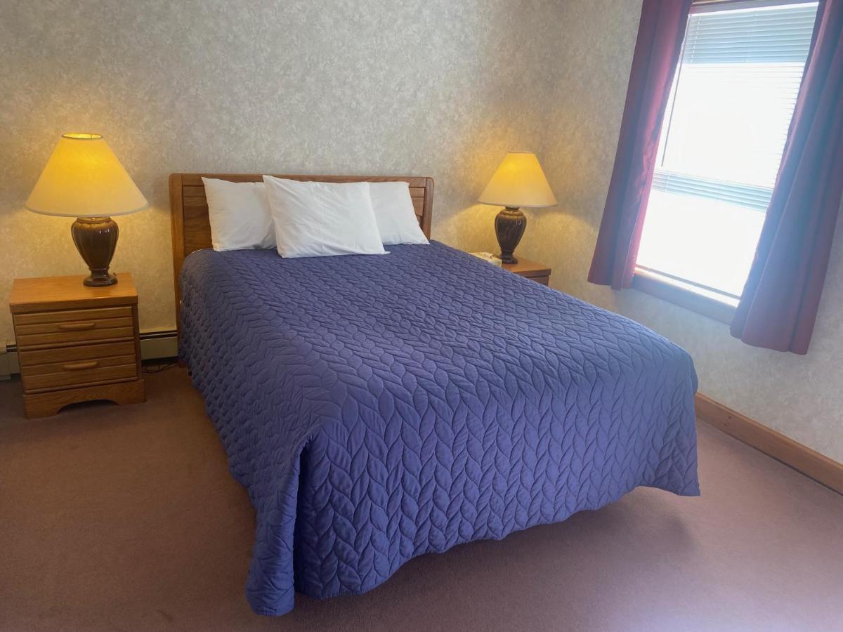 Acadia Village Resort Ellsworth Esterno foto