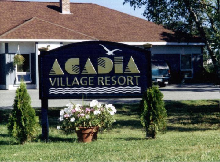 Acadia Village Resort Ellsworth Esterno foto